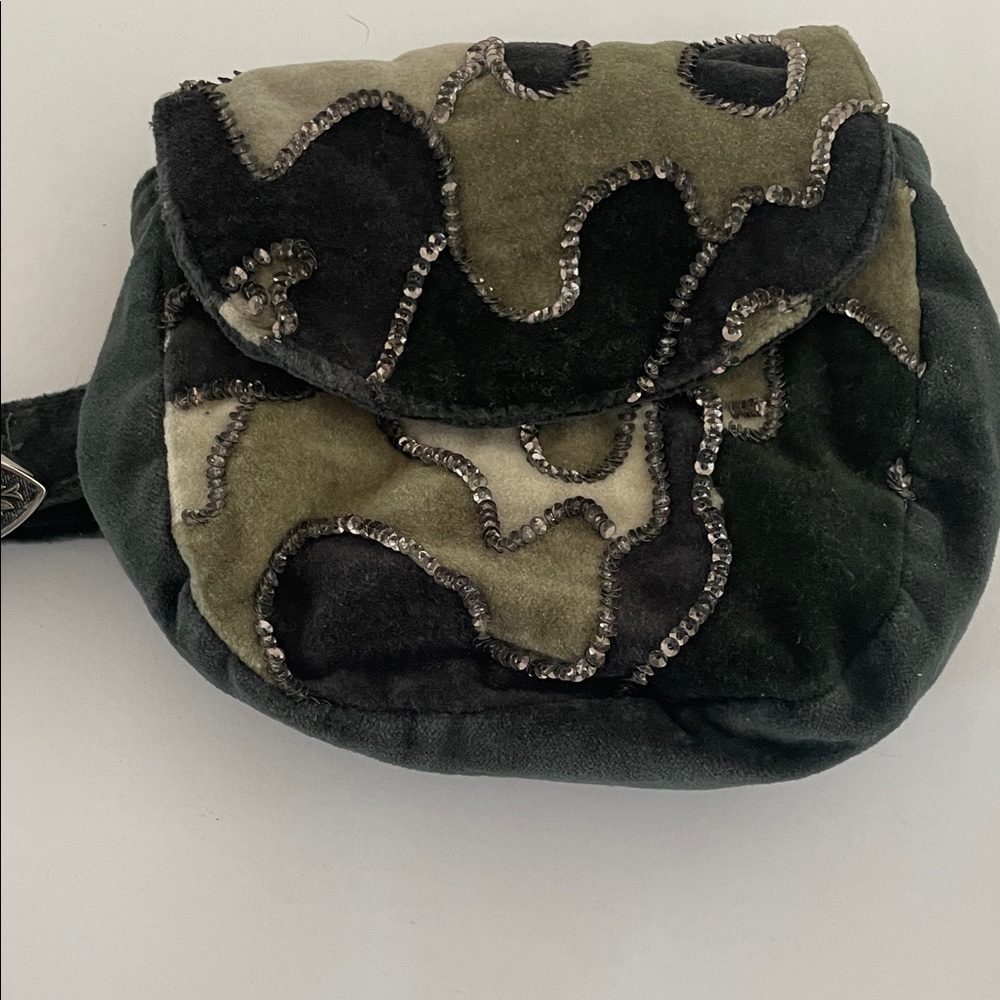 Chic Green and Black Crossbody Bag